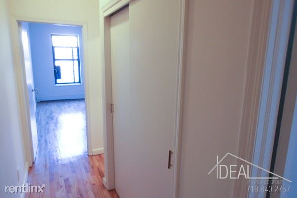 Foto del edificio - 5004 4th Ave