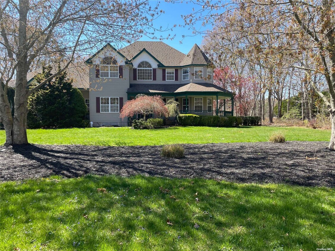 9 Hickory Bend, RemsenburgSpeonk, NY 11972 House Rental in