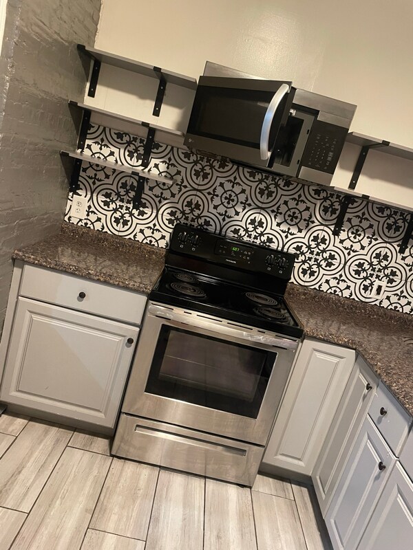 Building Photo - 1607 Abbotston St