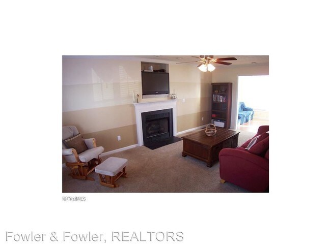 Building Photo - 306 Sterling Ridge Dr
