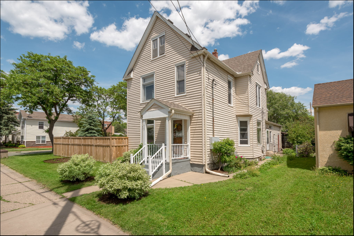 Foto principal - 1827 2nd St NE