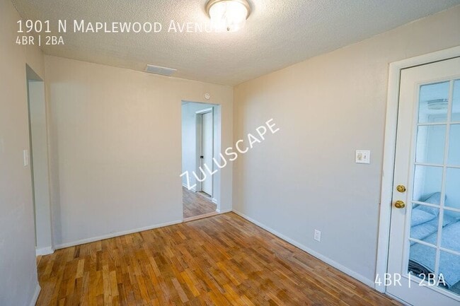 Building Photo - 1901 N Maplewood Ave