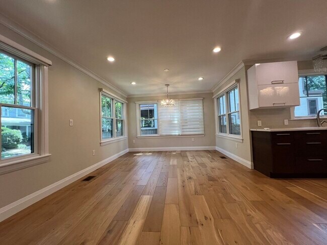 Foto del edificio - 23 Winslow Rd