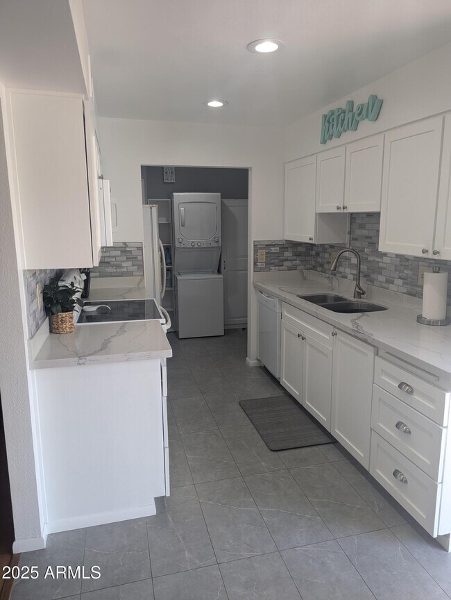 Foto del edificio - 18826 N 134TH Ave