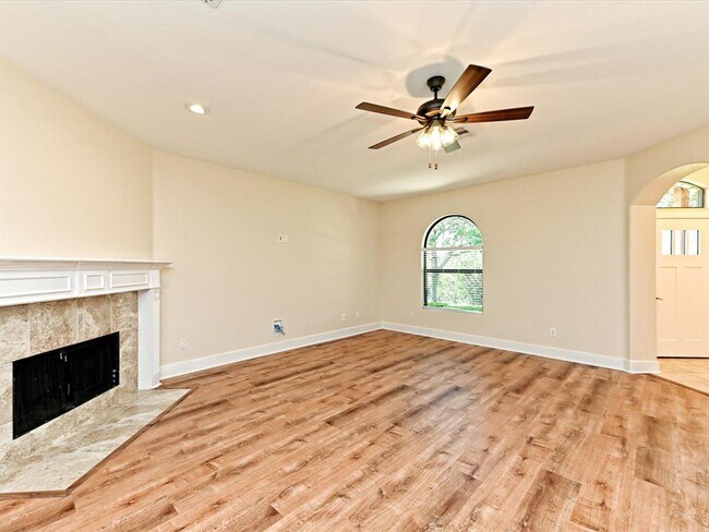 Foto del edificio - 15208 Bowling Ln