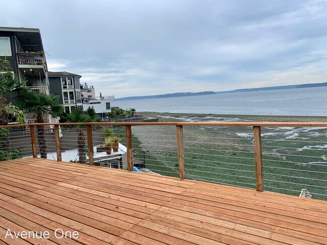 Foto del edificio - 2 br, 1 bath House - 3845 Beach Dr SW