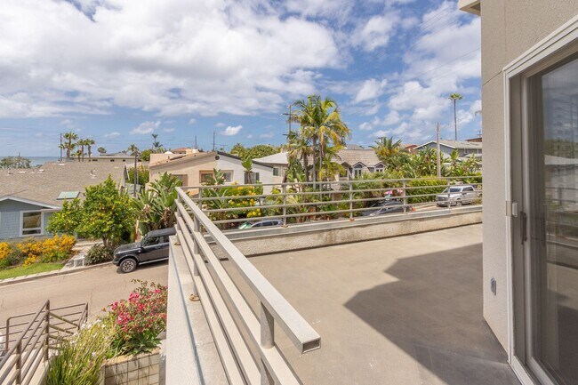 Building Photo - Fantastic Panoramic Ocean & Lagoon Views From All Levels Of This 3 Bed / 2.5 Bath!