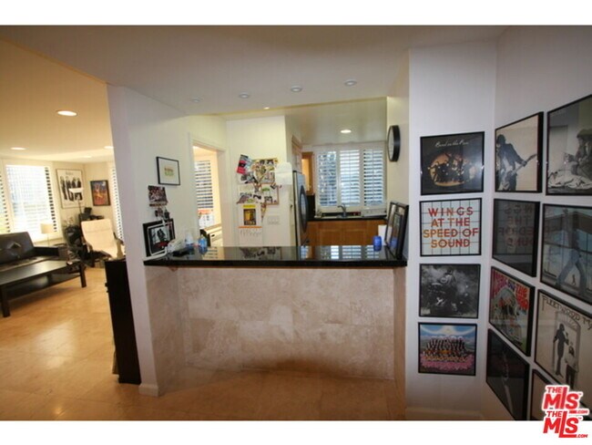 Foto del edificio - 2160 Century Pk E