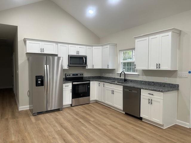 Foto del edificio - 450 Williams St