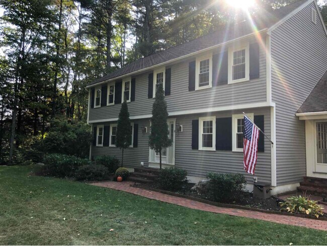 Building Photo - 18 Storybrook Ln