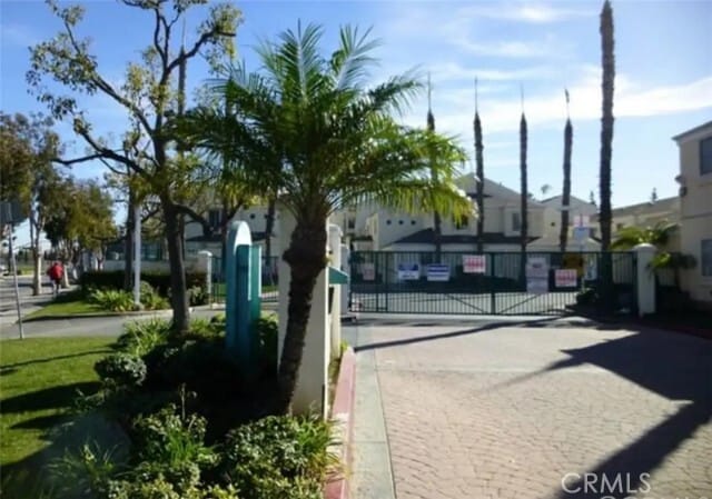 Foto del edificio - 6382 E Gage Ave