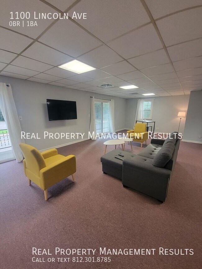 Foto del edificio - Upstairs Studio Apartment/All Utilities In...