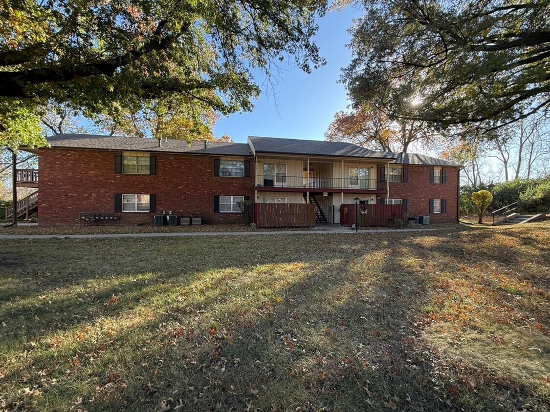 Primary Photo - STUDIO Apartment Available