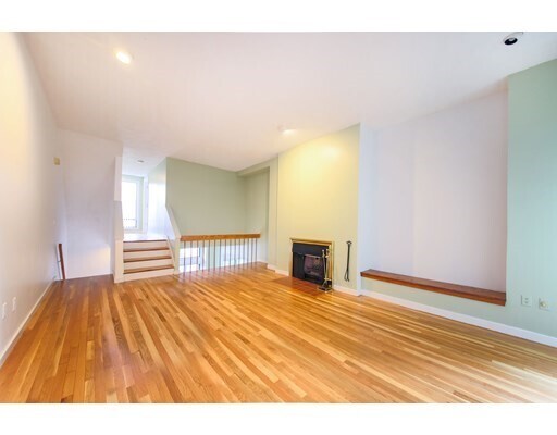 Foto del edificio - 581 Mount Auburn St