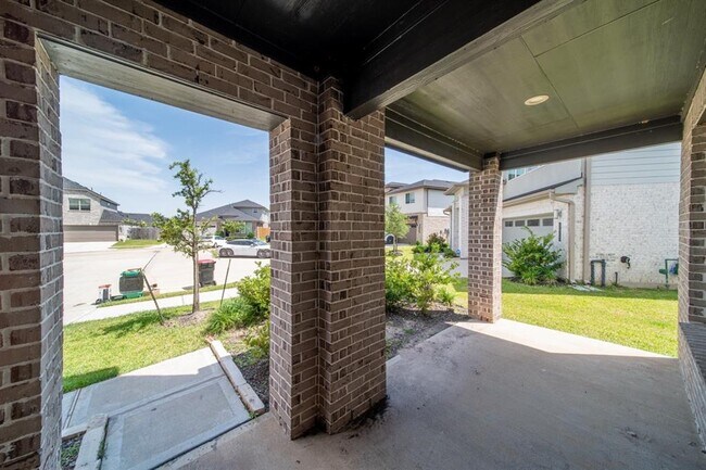 Building Photo - 3406 Royal Elk Ct