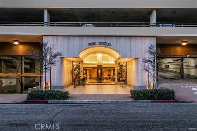 Foto principal - 343 Pioneer Dr