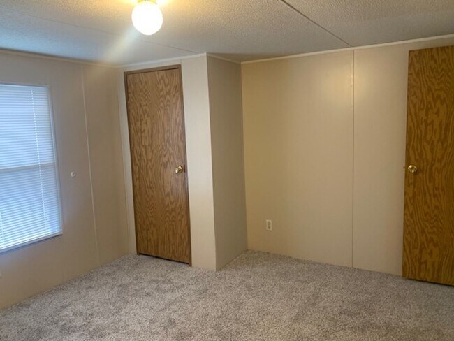 Building Photo - 106 Morningside Dr
