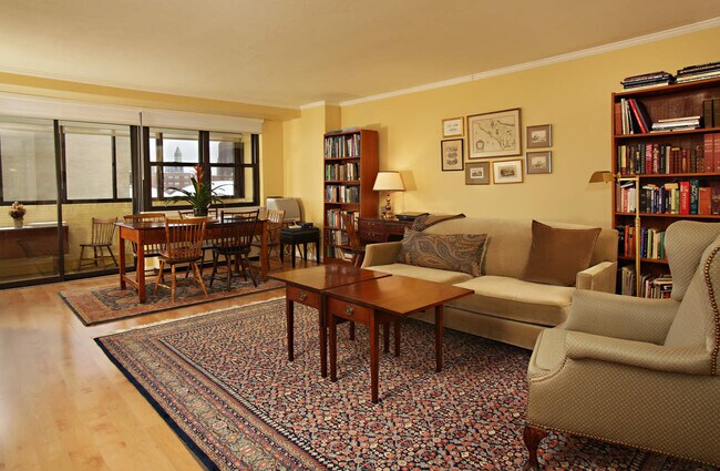 Foto del edificio - 6 Whittier Pl
