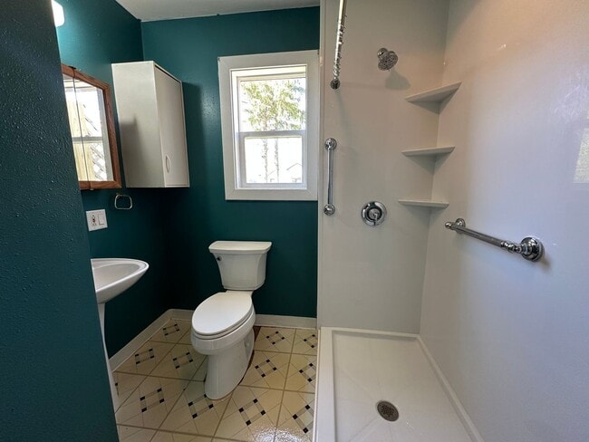 Foto del edificio - 2 Bedroom House in Webster City $750