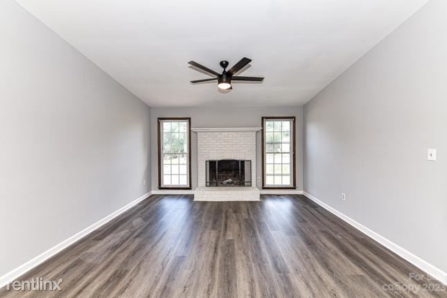 Foto del edificio - 3 br, 2 bath House - 1823 i Gray Bark Drive