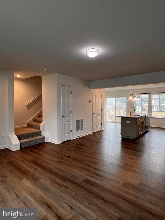 Building Photo - 21 Scrub Pne Ct