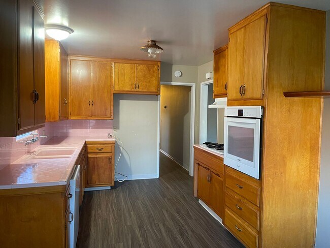 Foto del edificio - 300 Pacific St