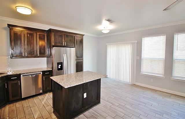 Building Photo - 517 Kingscote Ct