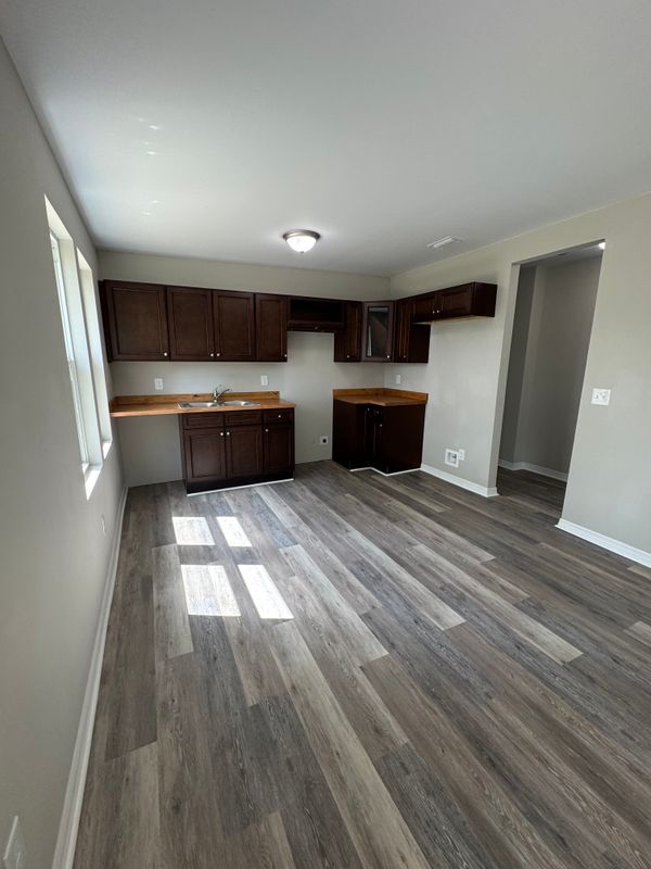 Foto del edificio - 5134 Dodge Rd