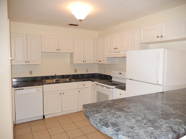 Building Photo - 2787 Tess Cir