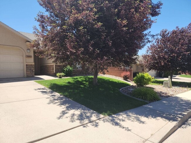 Building Photo - Southern View Subdivision Townhome