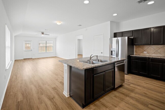 Foto del edificio - 3415 Tilmon Ln.