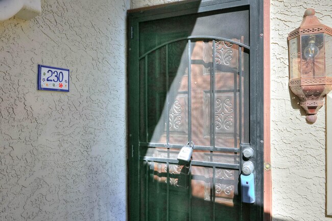 Foto del edificio - 7557 N Dreamy Draw Dr
