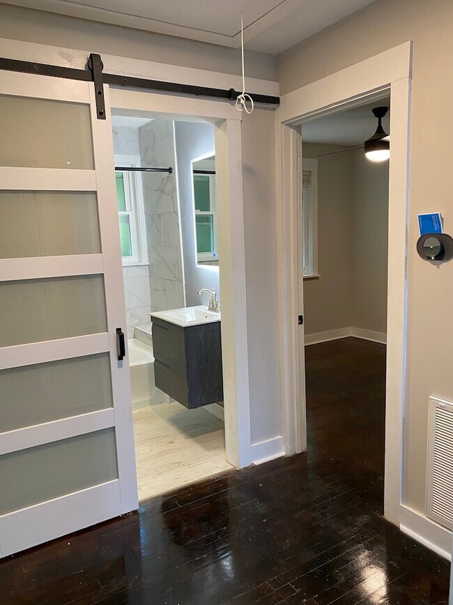 Hallway and bathroom entry - 2813 Columbus Cir
