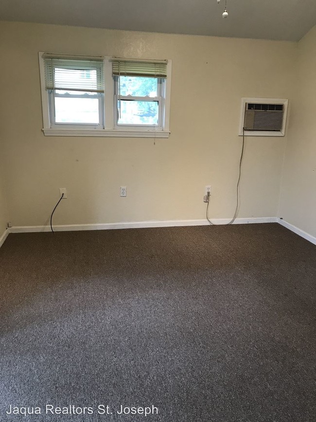 Building Photo - 1 br, 1 bath House - 354 North Shore Drive