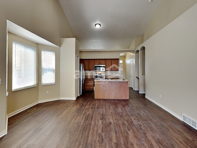 Building Photo - 12563 S Stonebridge Cir