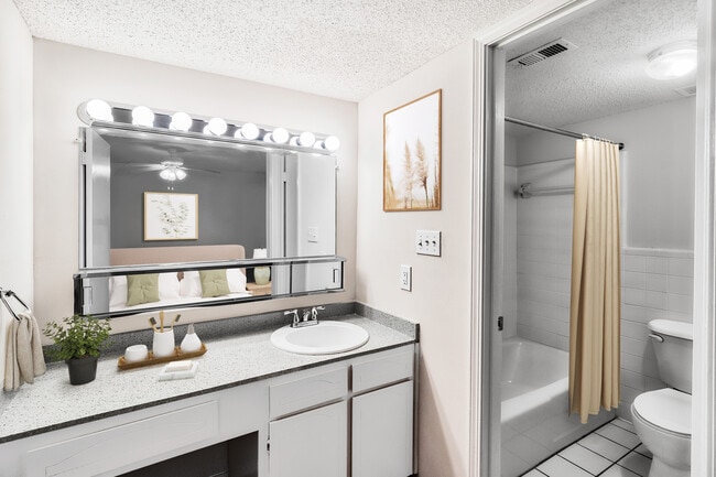 Maison Imperial Model Bathroom - Maison