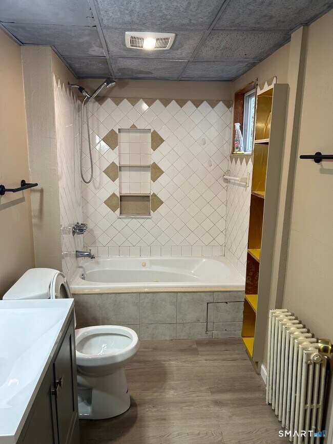 Foto del edificio - 82-84-84 Glendale Ave