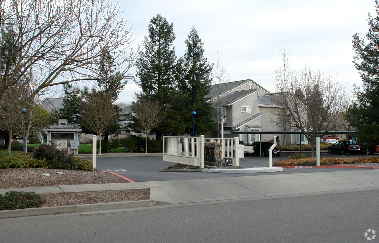 Building Photo - Stony Point Apartments