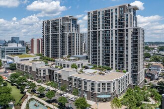 Building Photo - Allure @ Harbor Point