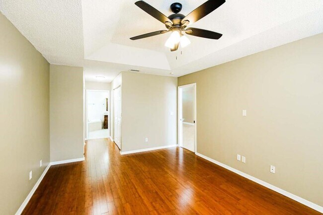 Foto del edificio - 18031 NW 18th St