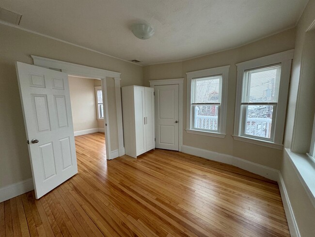 Building Photo - 110 W Quincy St