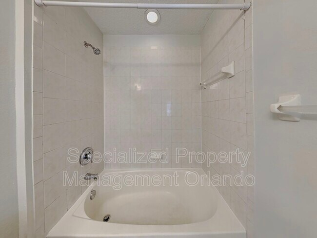 Foto del edificio - 10193 Oak Crest Rd