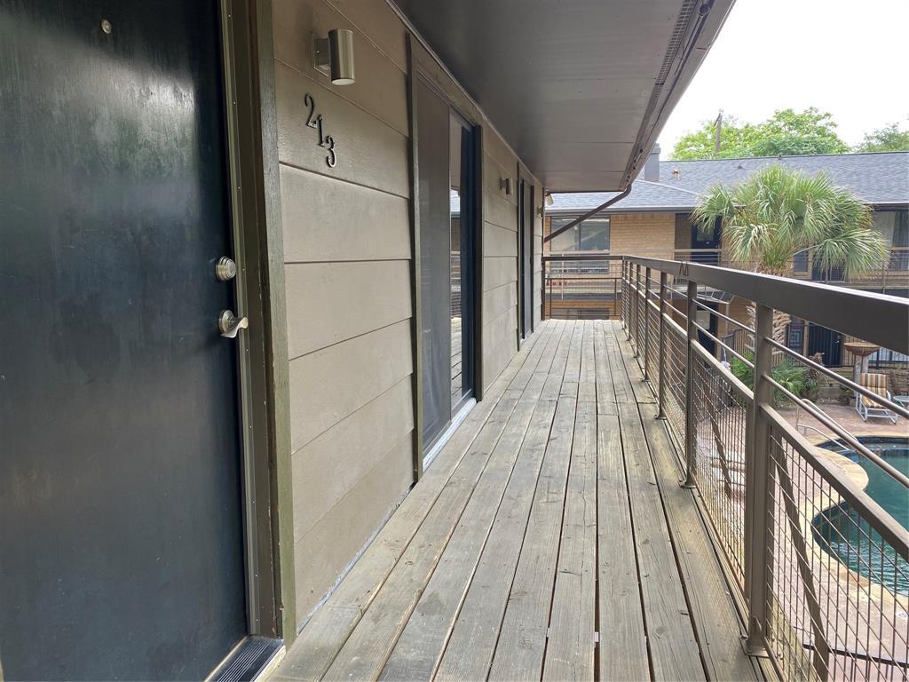 Primary Photo - 4121 Avondale Ave