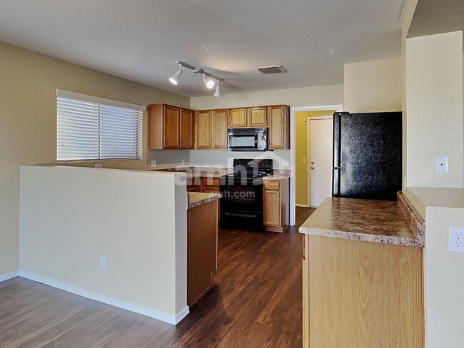 Foto del edificio - 6237 S Earp Wash Ln