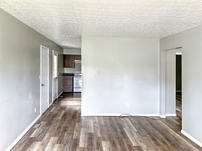 Building Photo - 5760 Ponderosa Dr