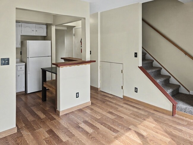 Building Photo - 3510 Kenbrooke Ct