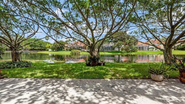 Foto del edificio - 909 Garnet Cir