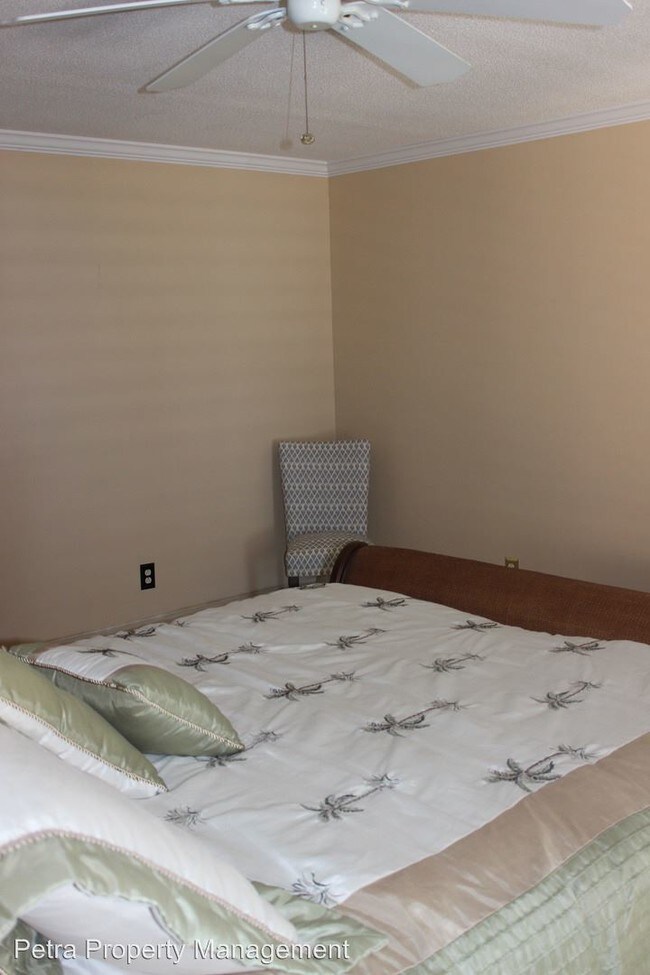 Building Photo - 1229 Sunset Ln