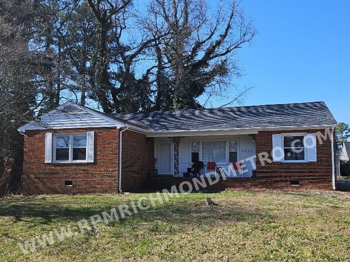 Primary Photo - Charming Henrico Three Bedroom Rancher Ava...