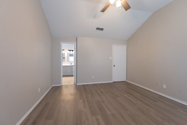 Foto del edificio - 1026 Silver Spruce Dr